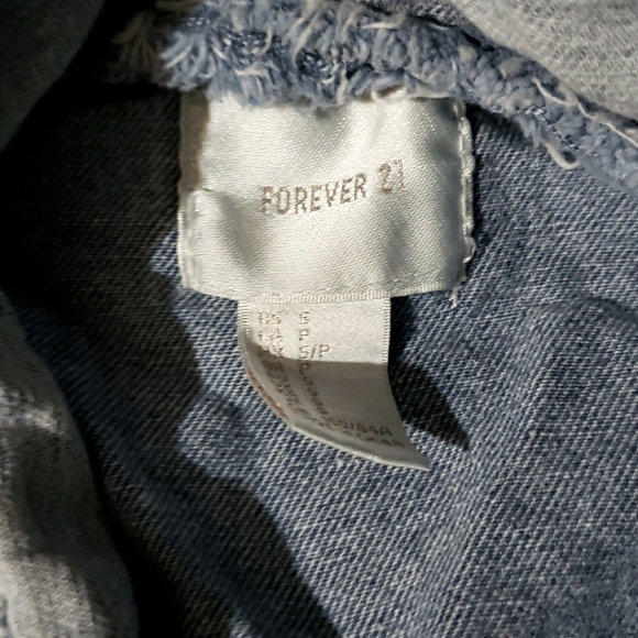 Demn Floral Vest - Picture 2 of 2